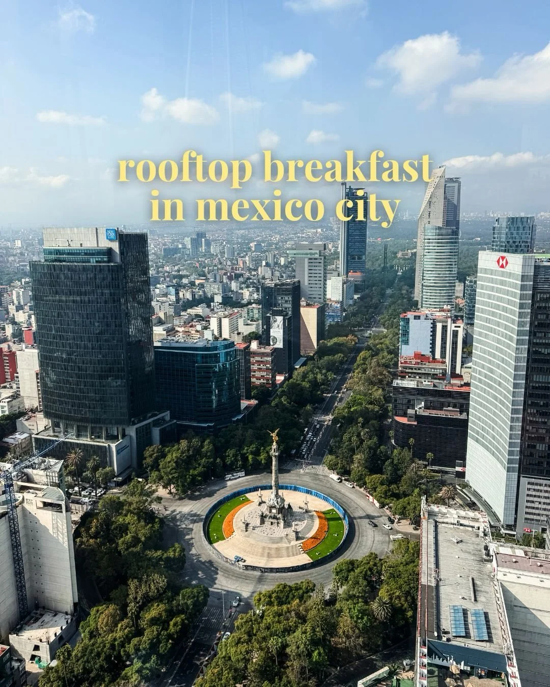 rooftop breakfast in mexico city that really surprised me in the best way. i feel like so often people tell you to go to a rooftop for meals and they end up being overpriced and overrated. this wss notttt the case.

i remember feeling so calm and hap