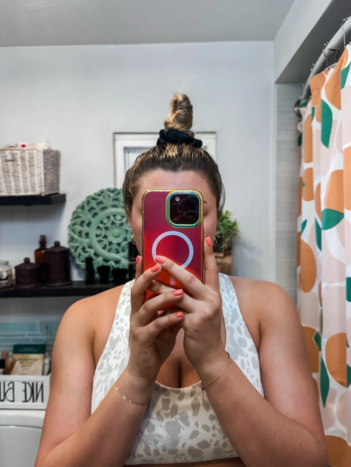 week fourteen
🌯🦋🏙️🪩🦮🍝🪴
@dylanefron introducing me to great music often 
@carlradke&rsquo;s a mess taking over the internet