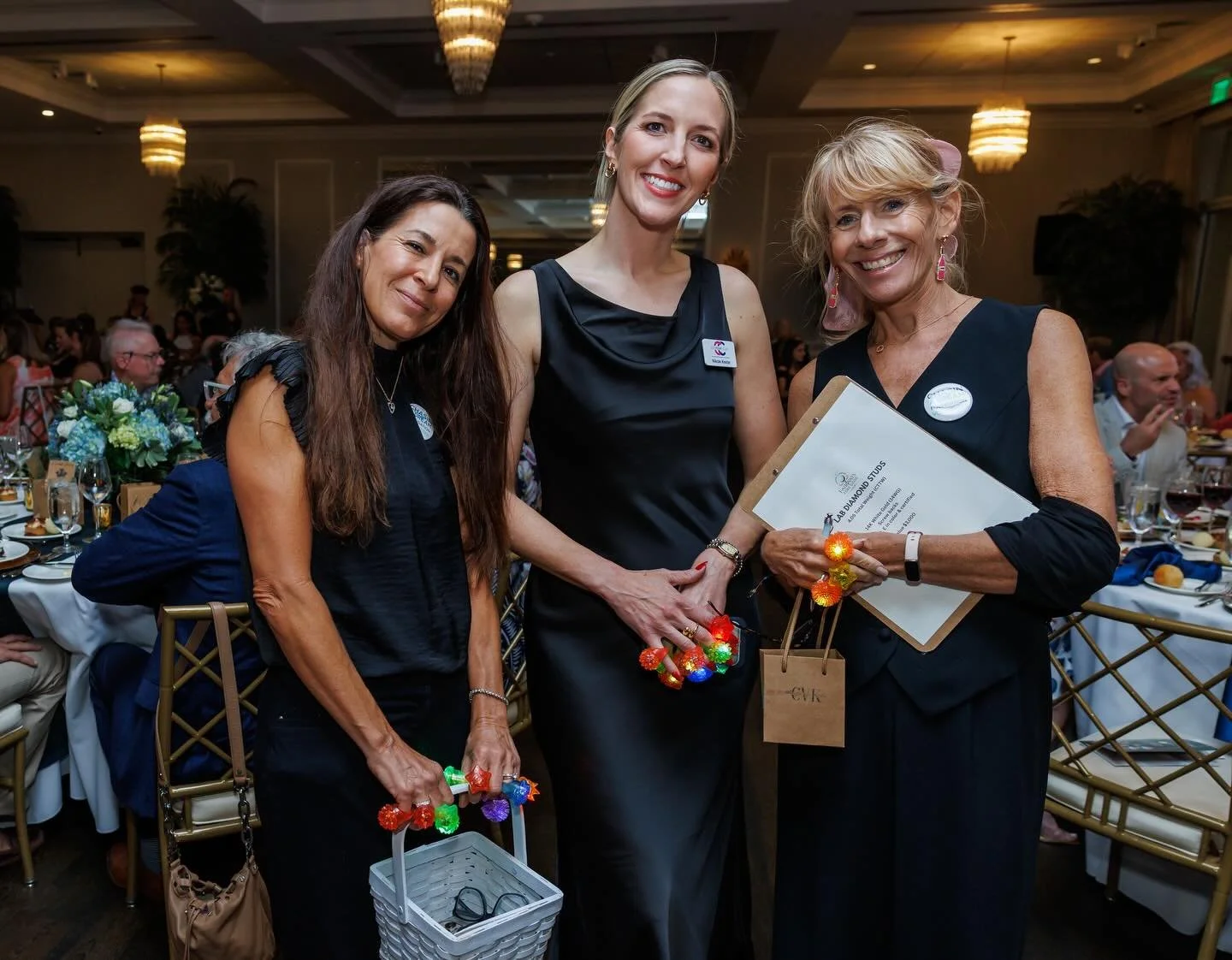 Doing our part to help out the amazing and brave kids supported by @chasinadreamfoundation - proud to report they raised an incredible $700,000 at this year&rsquo;s gala!!! Inspirational and life-changing work. 

Chasin A Dream Foundation provides di