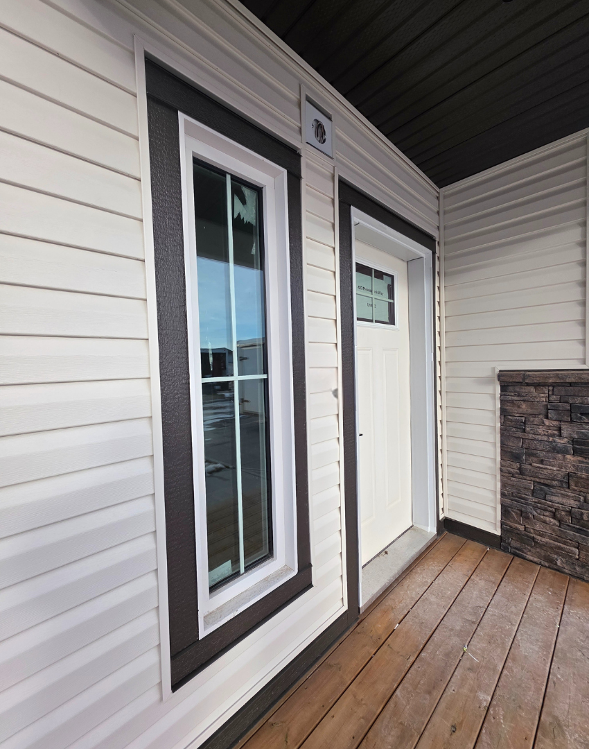 Eye-Catching Contrast