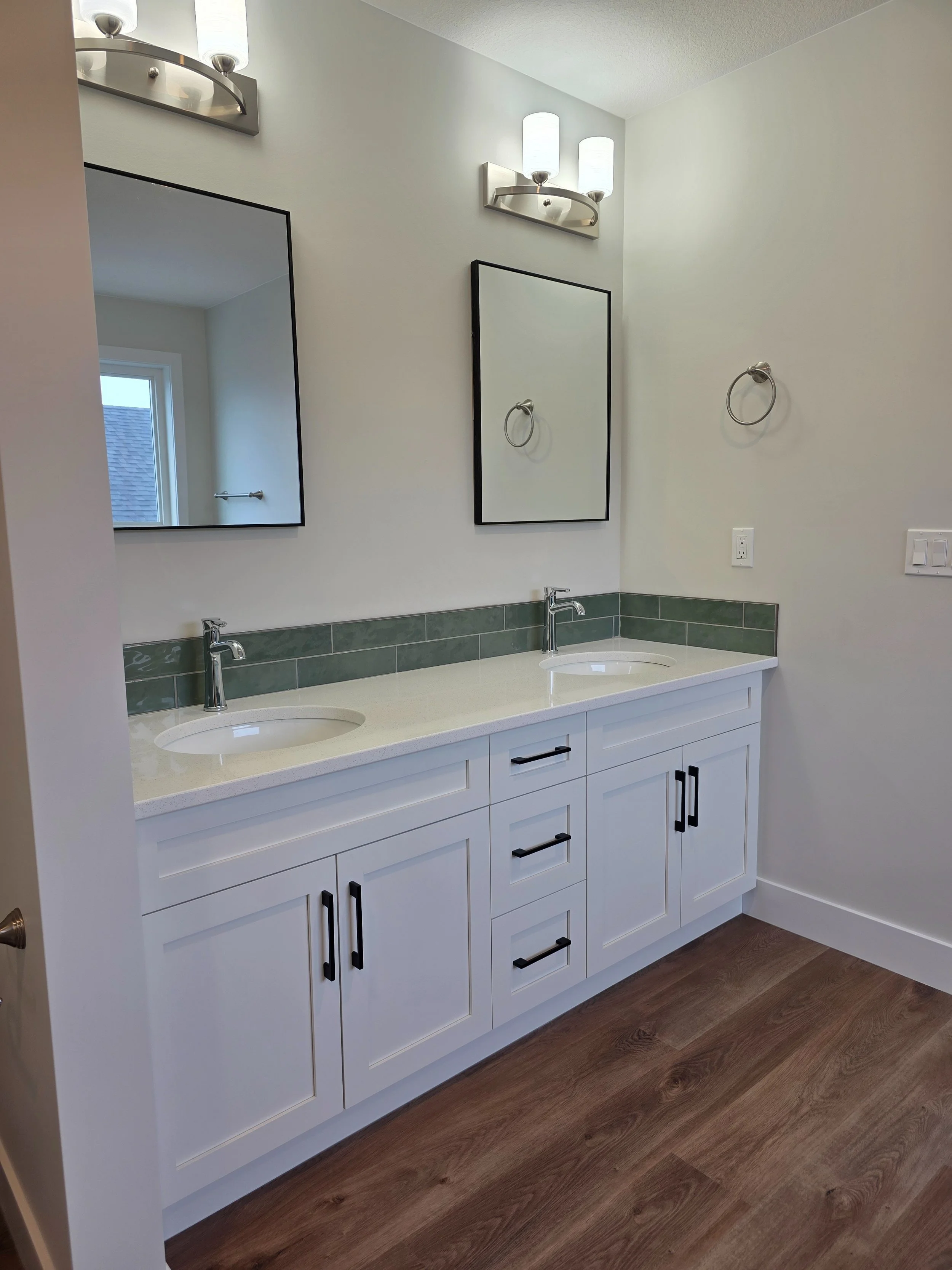 Ensuite Double Vanity