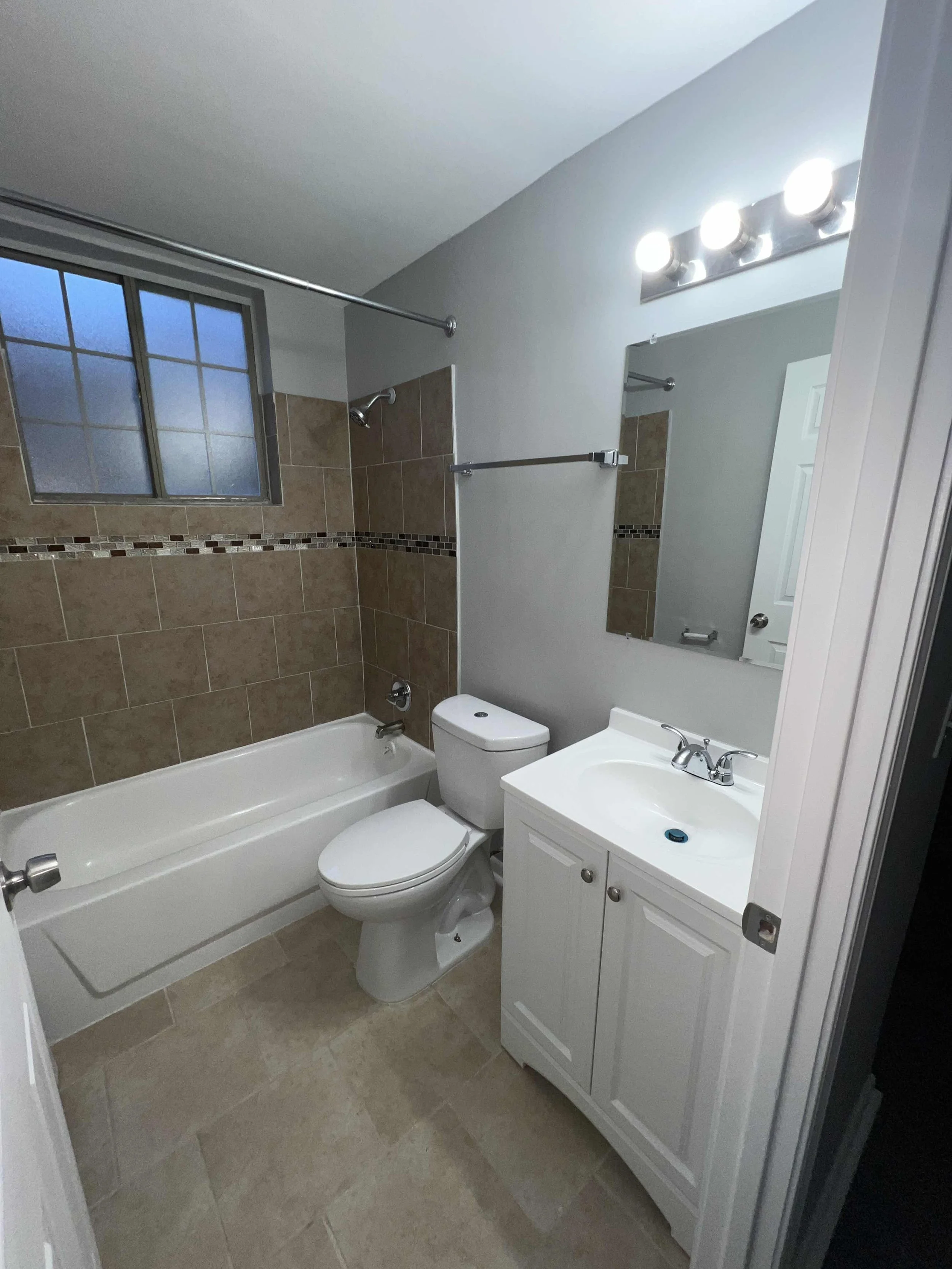 fdcb3add-b800-4918-82a8-125ebcbdae35.jpg