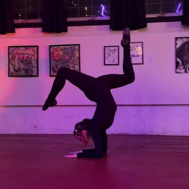 elbow-stand.jpg
