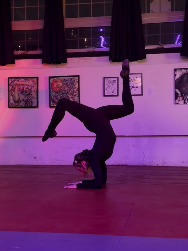 EIF-elbow-stand.jpg