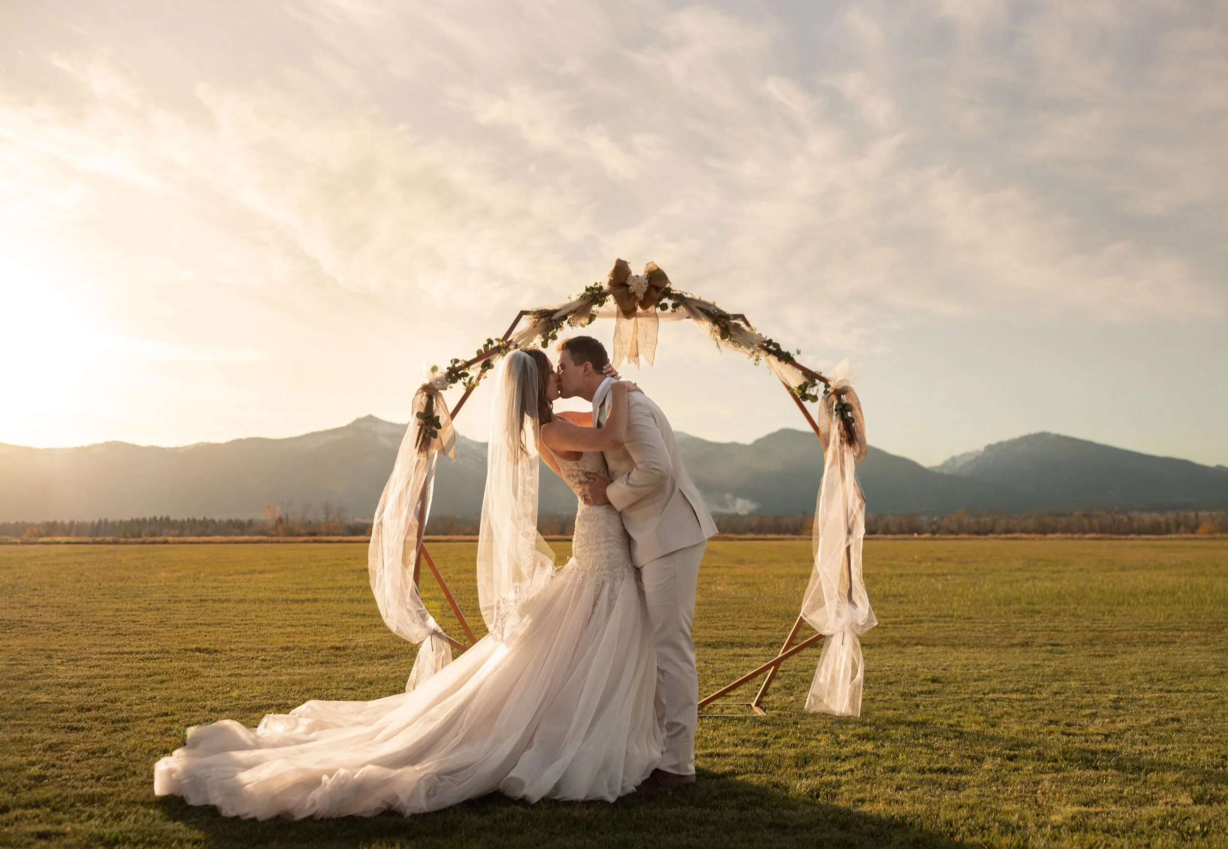 The Complete Guide to Getting Married in Montana
