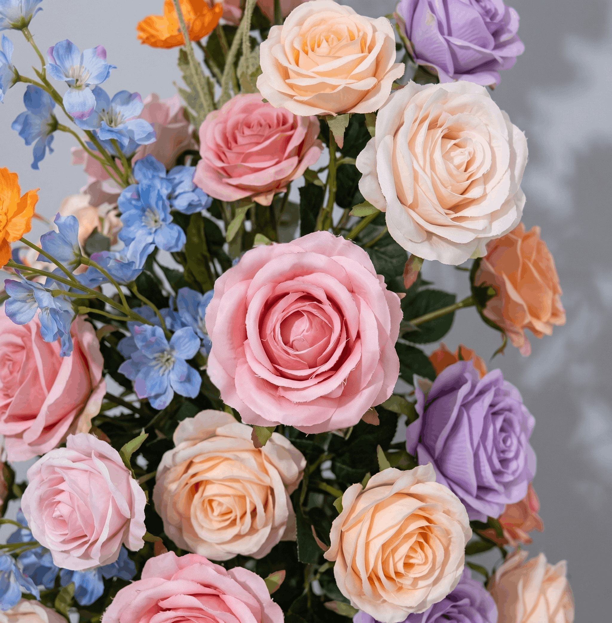 pastel-silk-flower-arch-close-up-detail.png