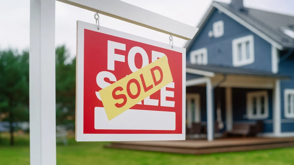 A Real Estate Agent's Guide to Unlocking the Value of Front Yard Parking in Toronto