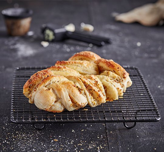 Classic Garlic Twist