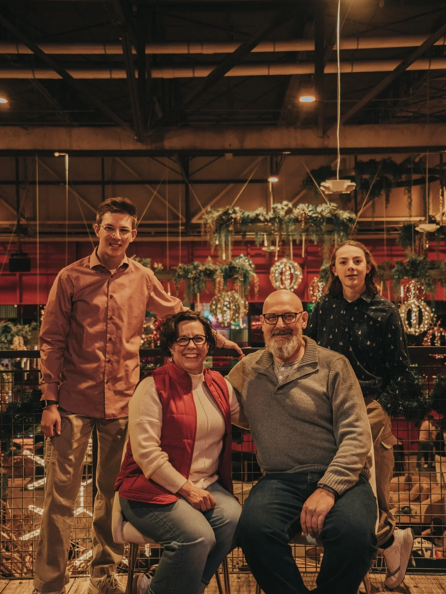 second year capturing the Collin&rsquo;s family holiday photo! so fun to catch up and see how much everyone has grown from last year. (scroll down a bit to see last years photo) 🎅🏻