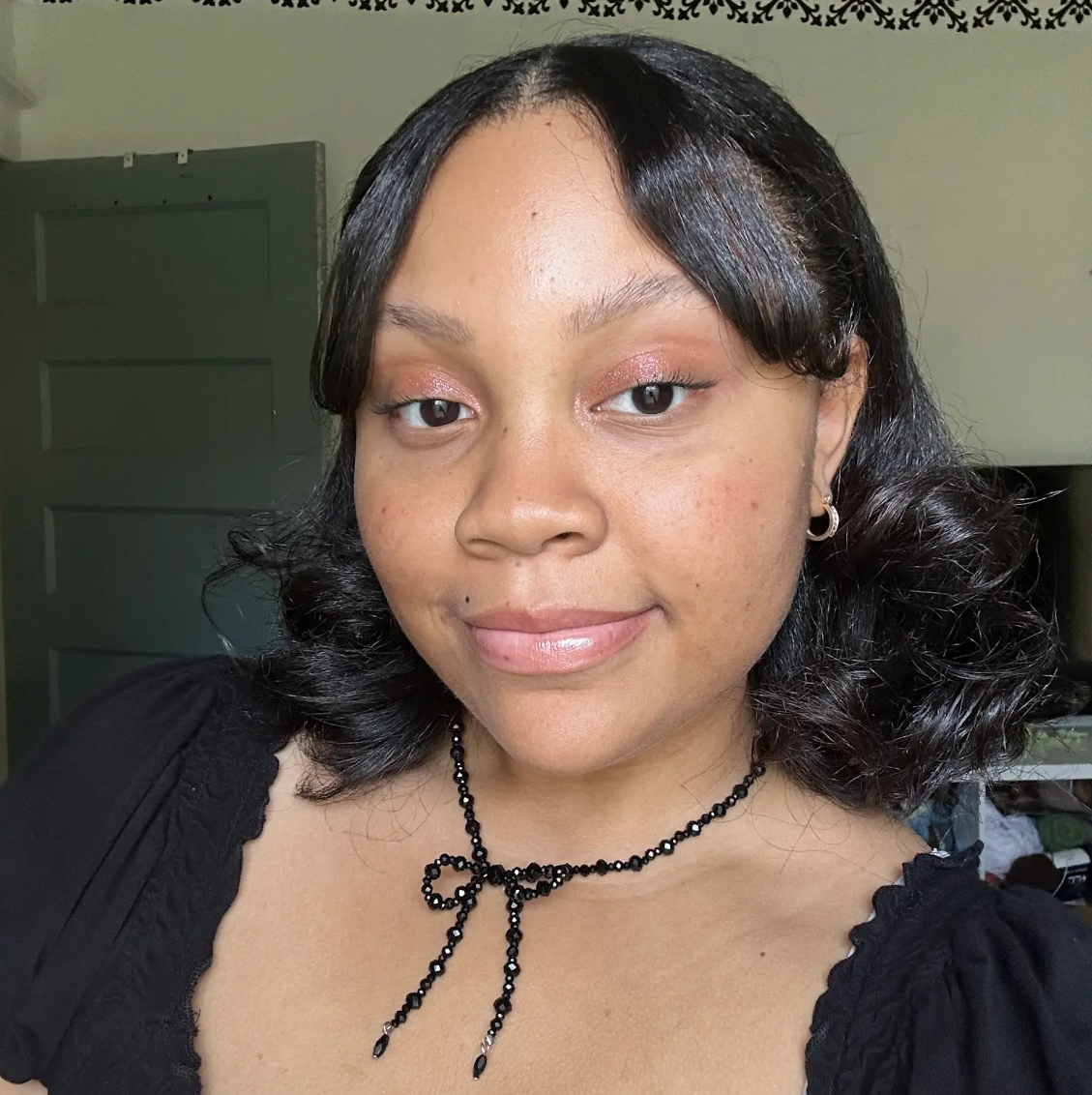 Tracey, Writer for  Brown Orchid Magazine