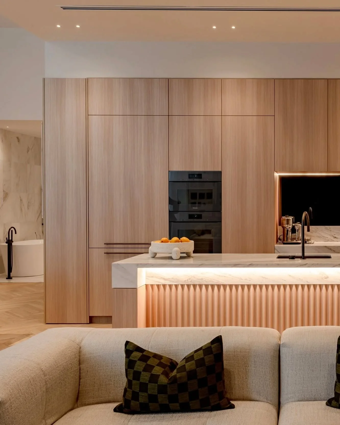 Timeless design, expertly built by #blakinkinteriors

#kitchen #kitchendesign #kitcheninspiration #construction #shopfitting #commercial #sydneybuilder #commercialconstruction #build #constructionlife #interior #shopfitters