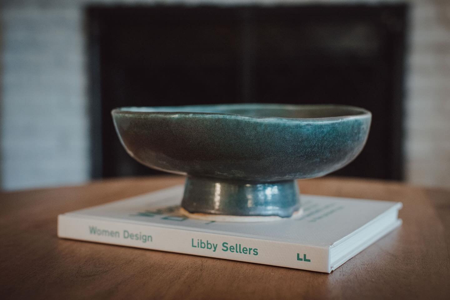 Coffee table moment with this moody green hand built bowl. I could also see this piece living its best life nestled in a garden as a bird bath. 

#stoneware #highfired #handbuiltceramics