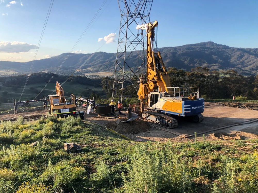 Rh44 Piling Rig Piling Equipment – Bored Piling Rigs, CFA Rigs & Driven Pile Machinery ...