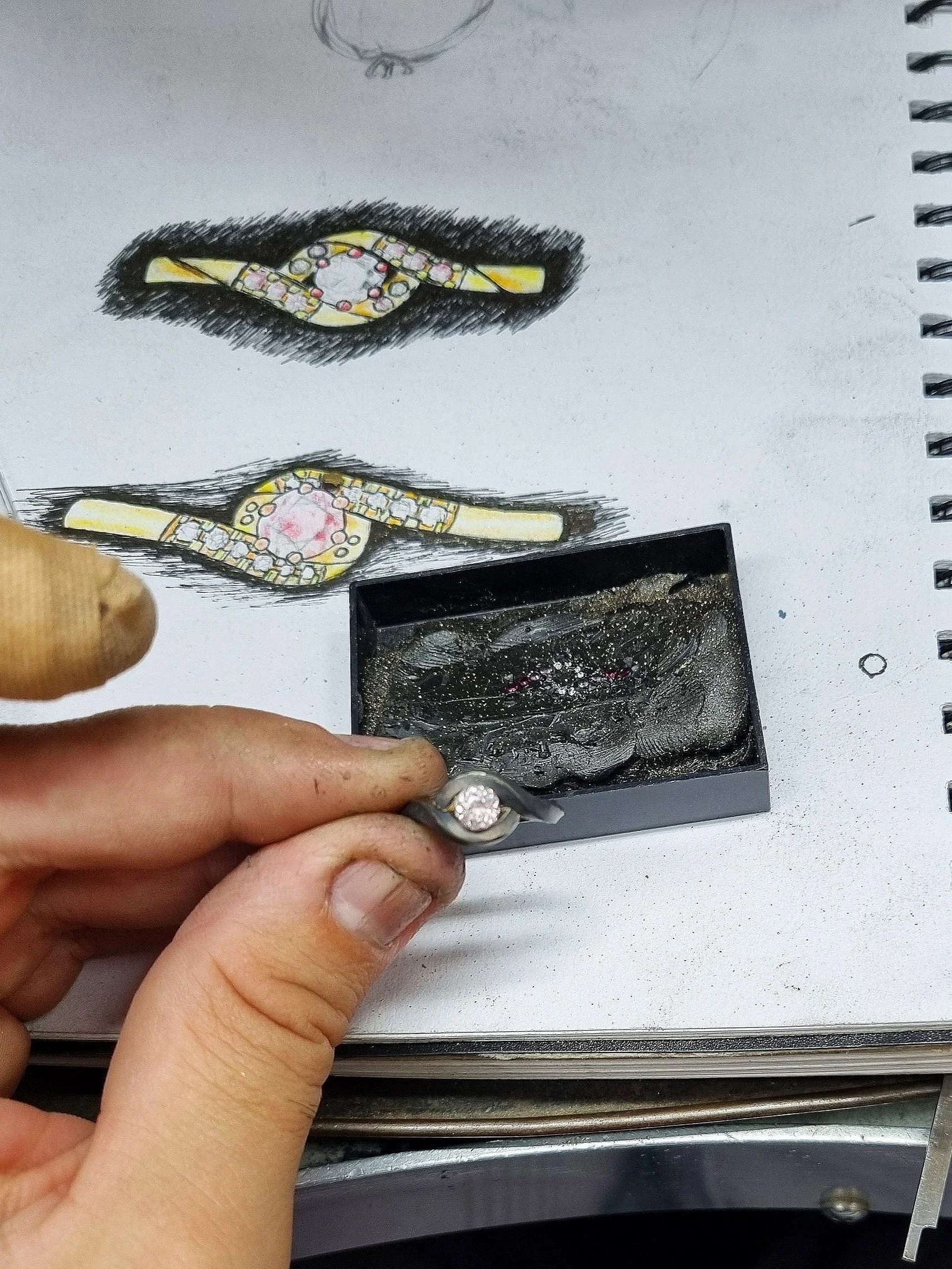 engagement ring design with 18ct gold and sapphire