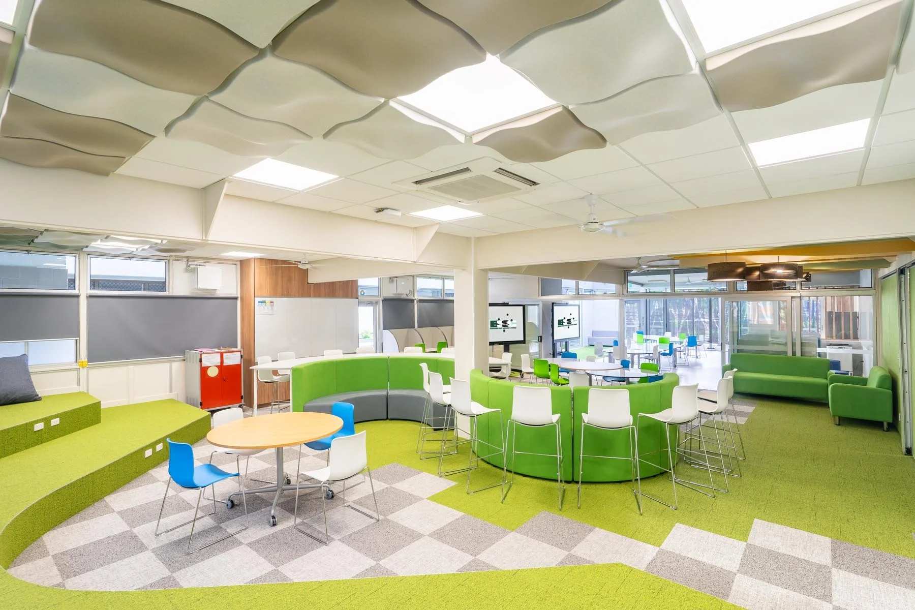 Bundamba State Secondary College - Flexispace (public) (awards)