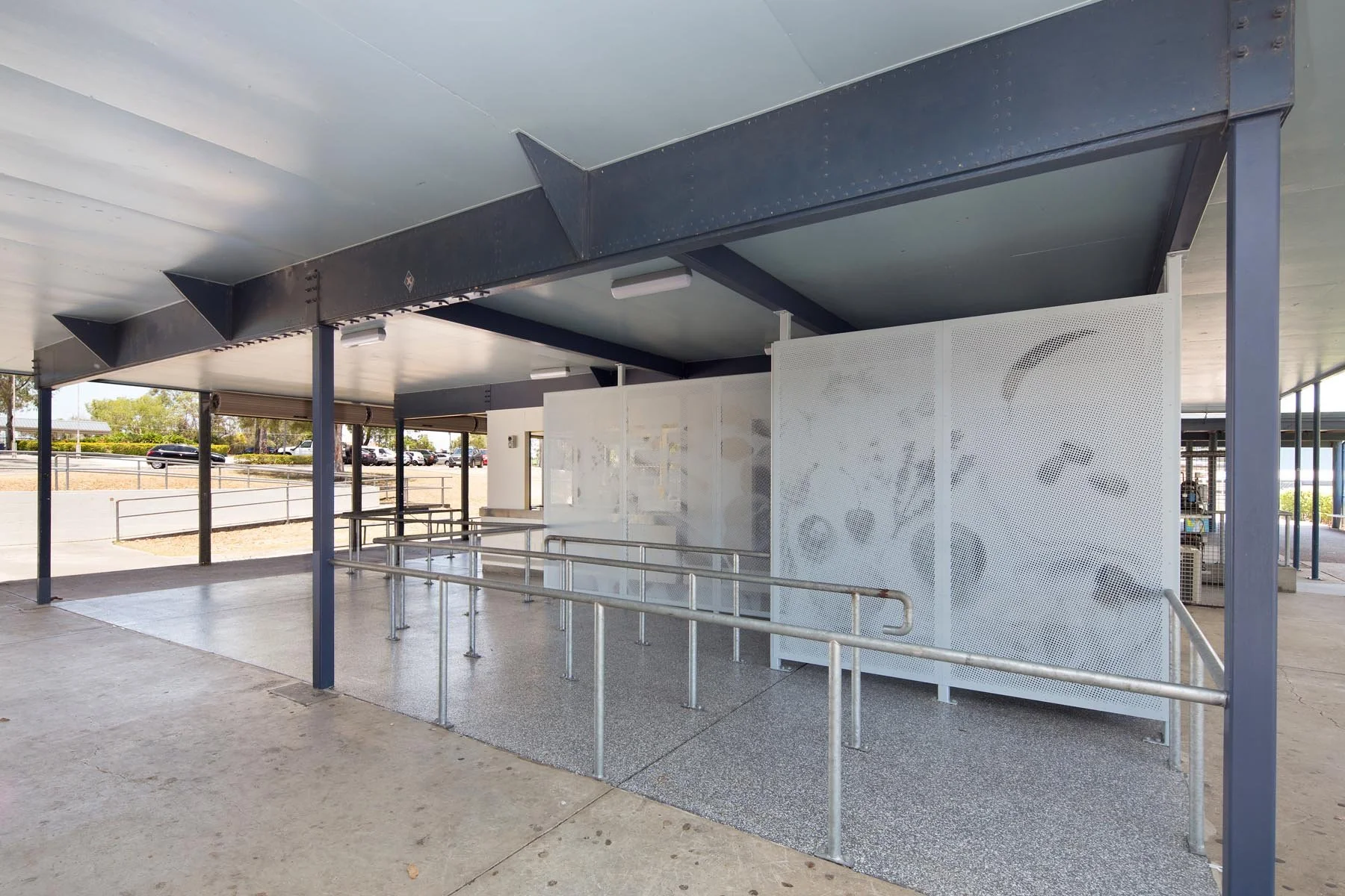 LN-Architecture-Coombabah-State-High-School-Queuing.jpg