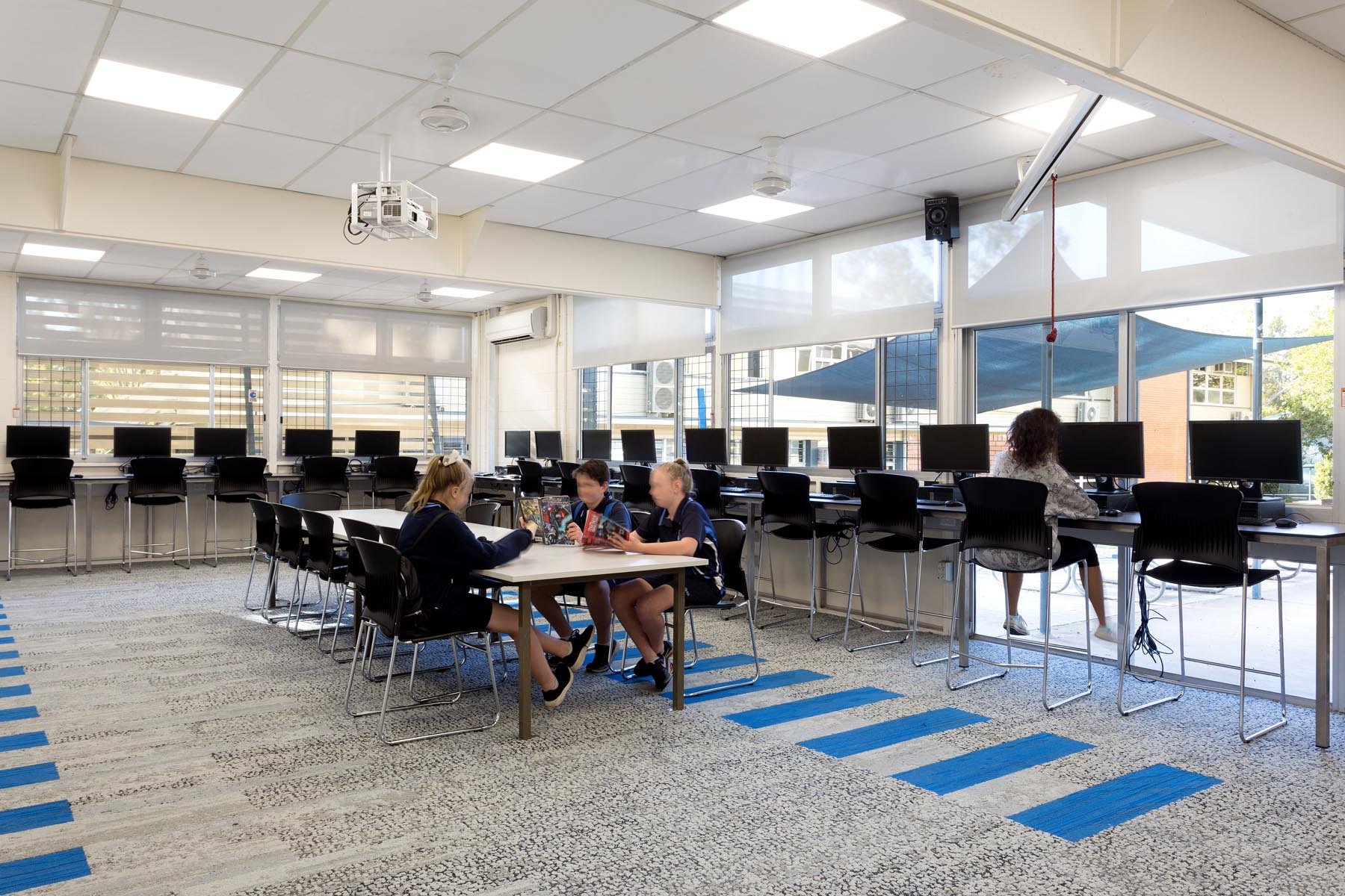 Bracken Ridge State High School Library Computer Lab