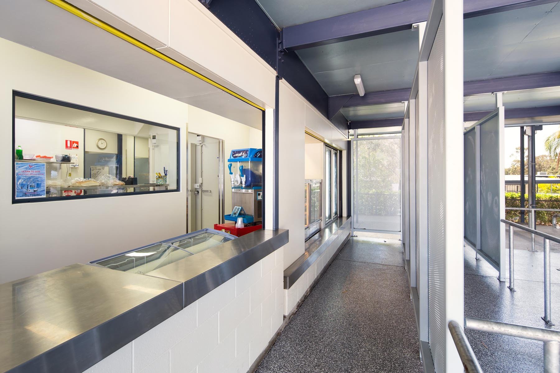 LN-Architecture-Coombabah-State-High-School-Servery-Bench.jpg