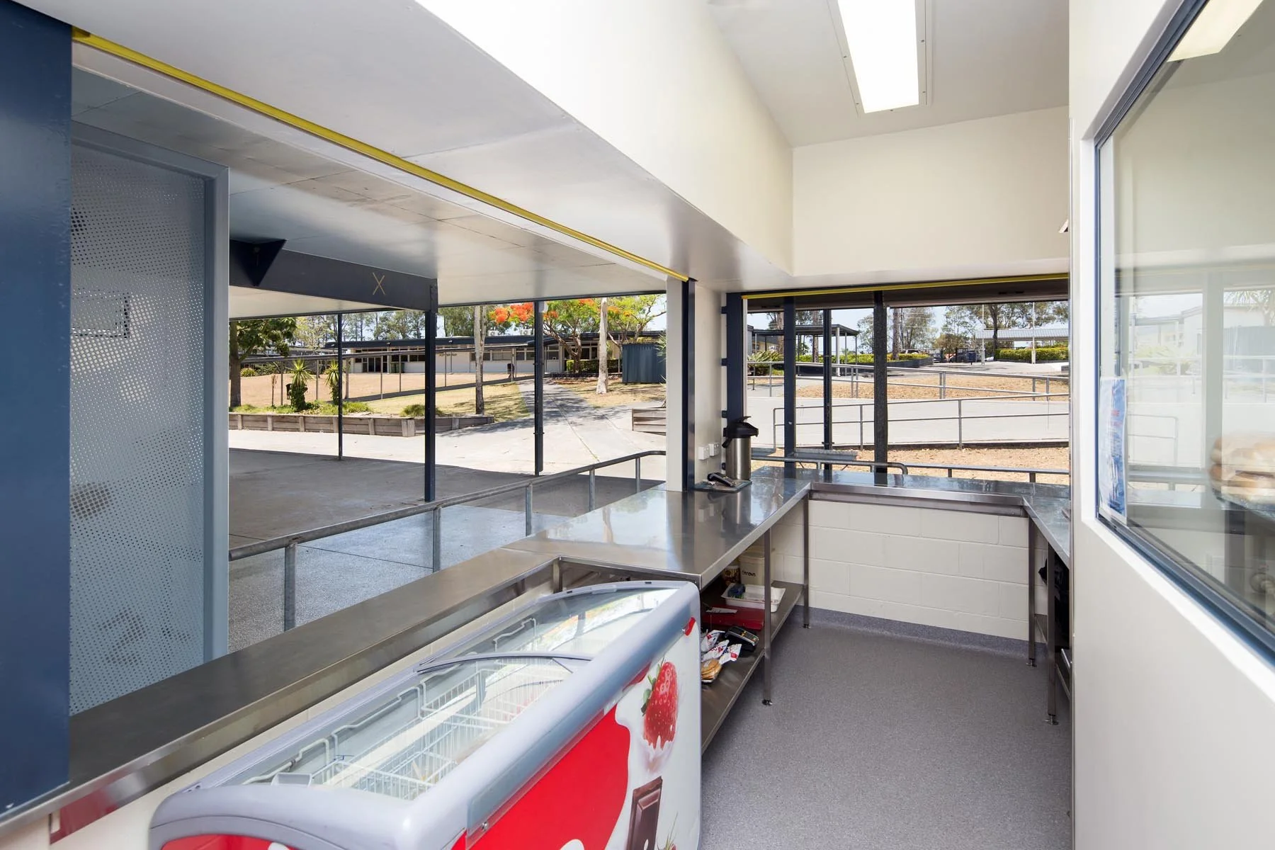 LN-Architecture-Coombabah-State-High-School-Servery-Interior.jpg