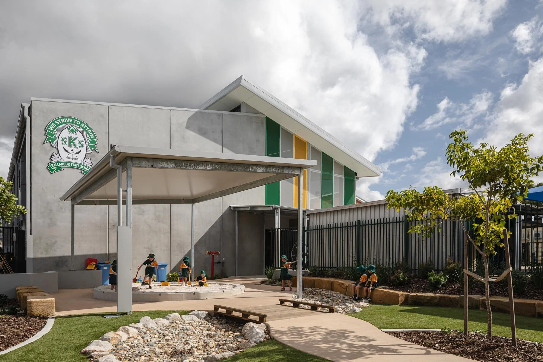 LN-Architecture-Kallangur-State-School-Sandpit-Play-Exterior.jpg