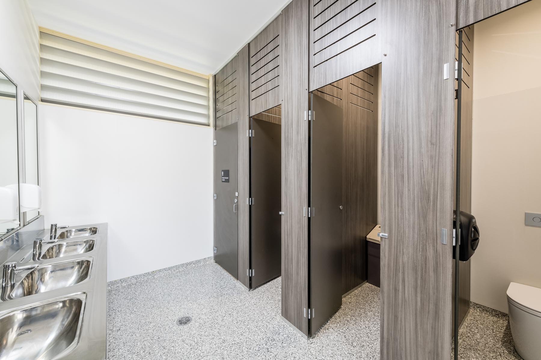 Warwick State High School Amenities Interior