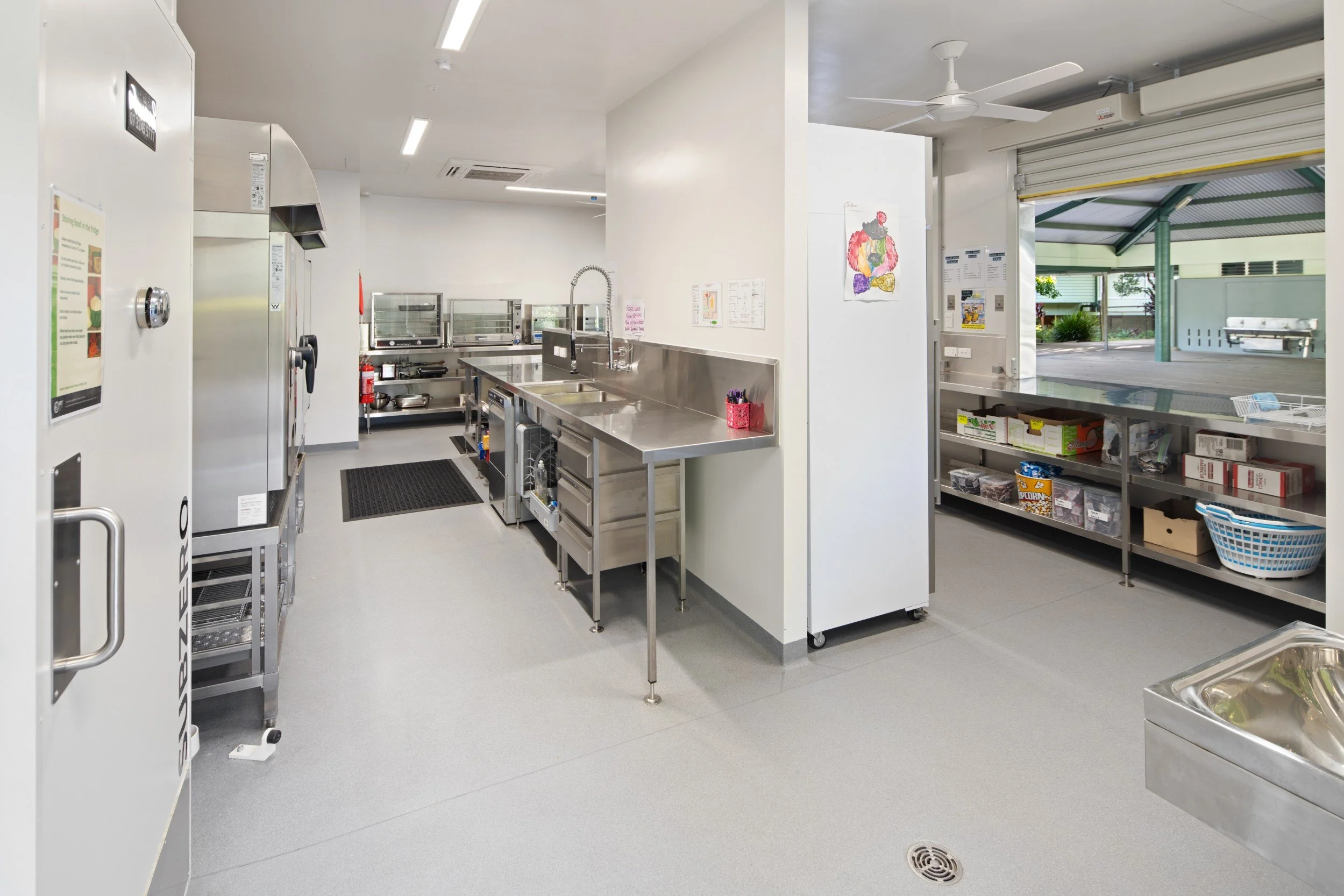 Giarola-Architects-Woombye-State-School-Cook-Wash.jpg