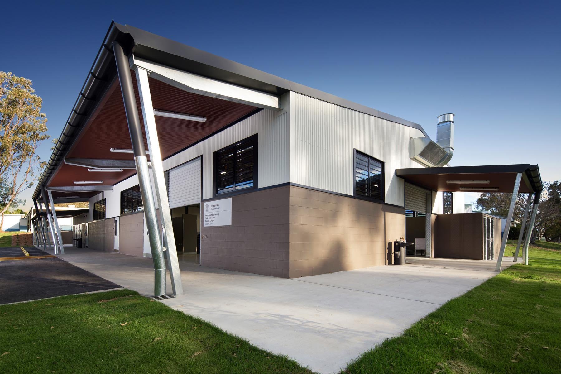 Runcorn State High School Workshop Exterior