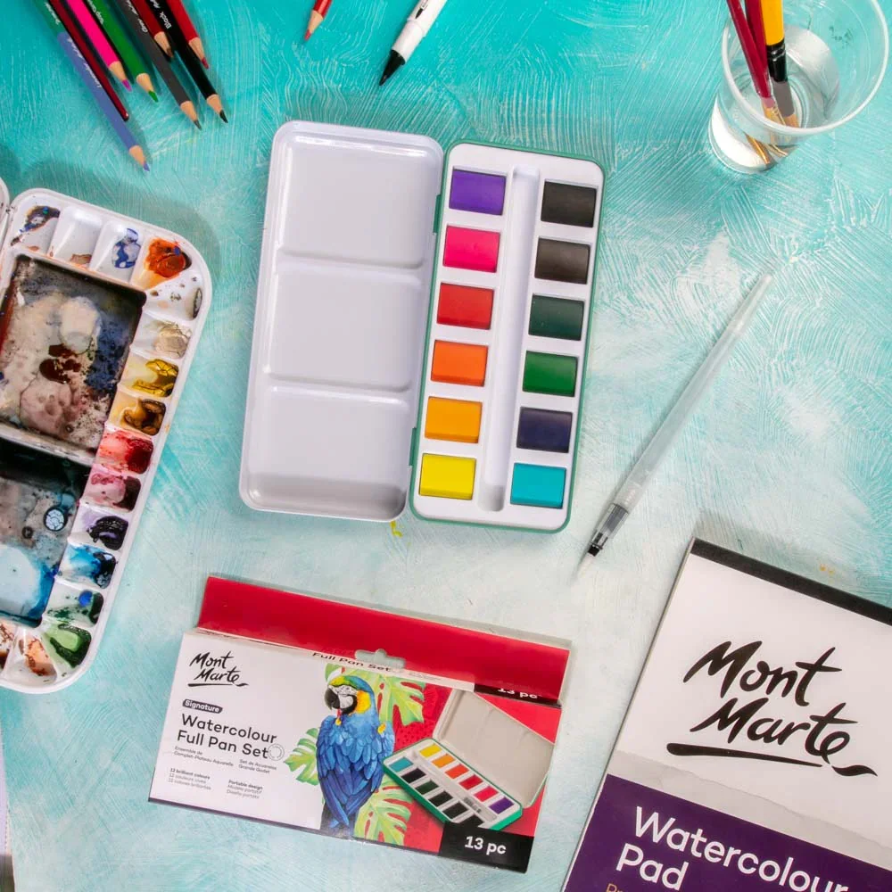 Mont-Marte-Watercolour-Full-Pan-Set-Signature-13pc-PMHS0108-V01-L_2160x.webp