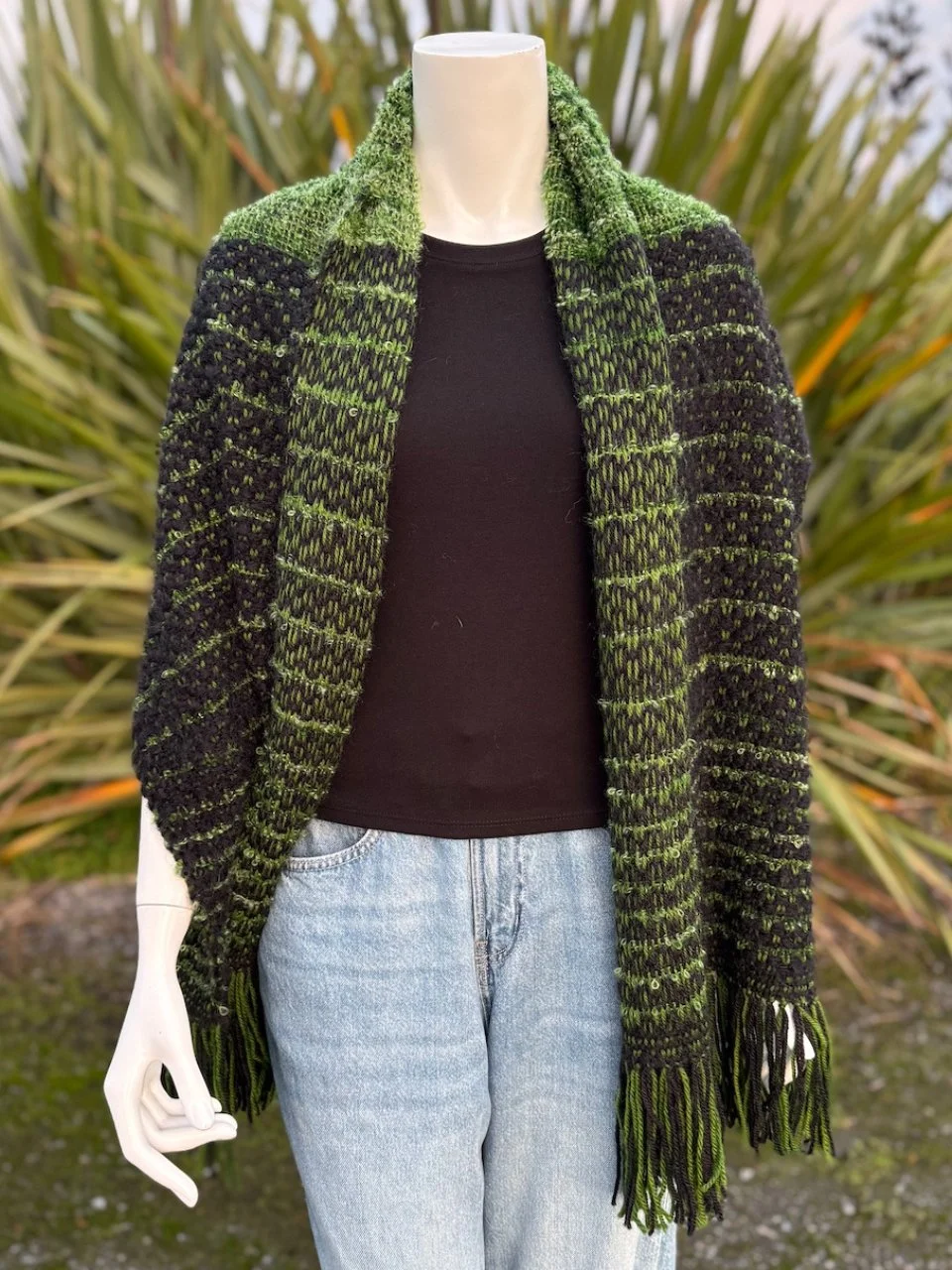 slow-woven-weekend-workshop-weaving.jpg