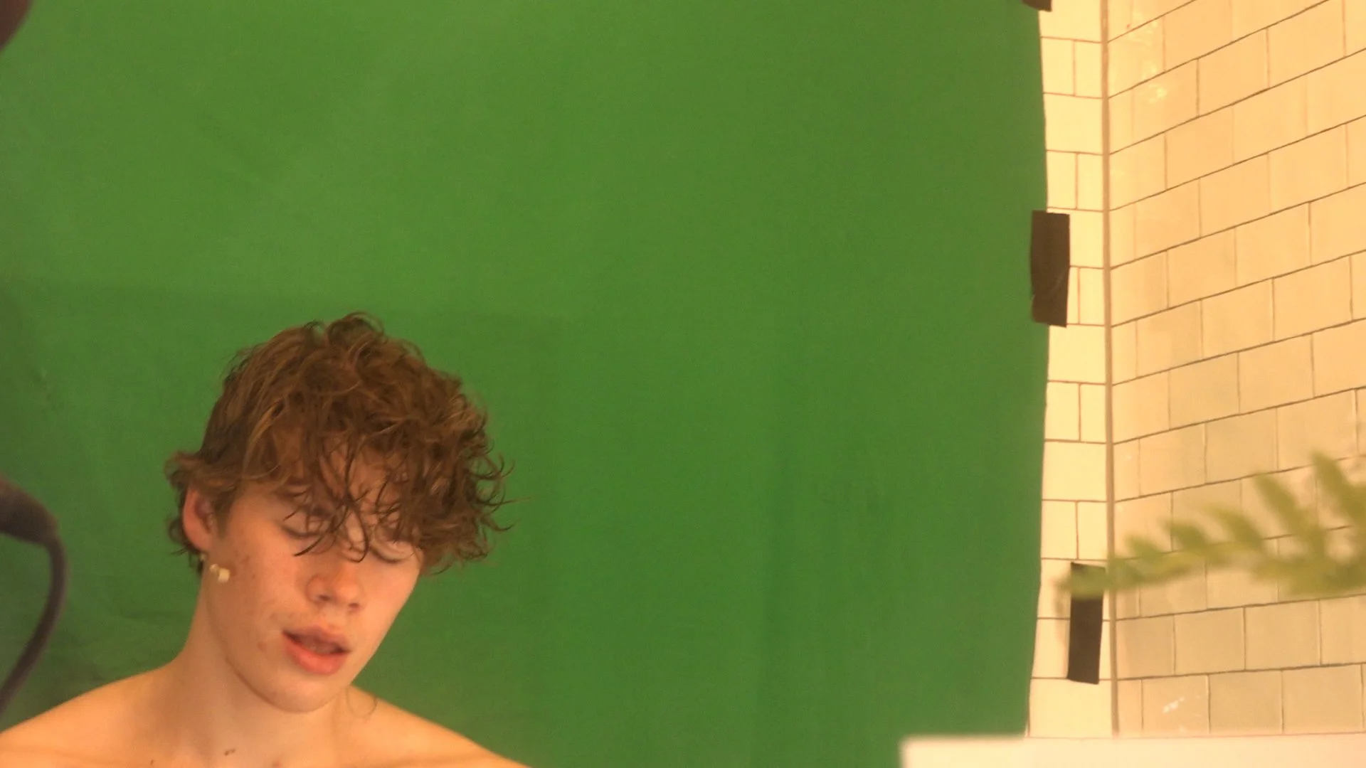 Clip0001.03_58_59_41.Still031.jpg