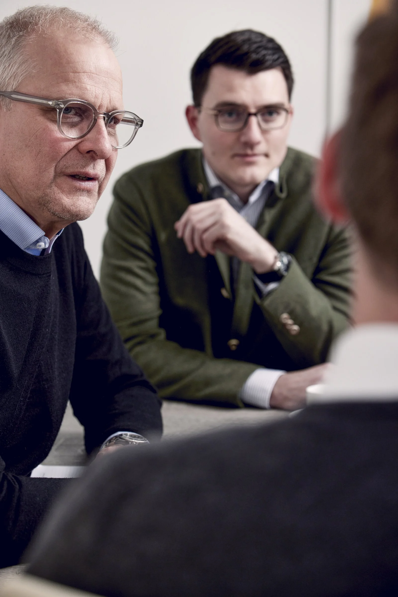 Konferenztisch Oliver Stephan Frederik 1_Jpeg 2400.jpg