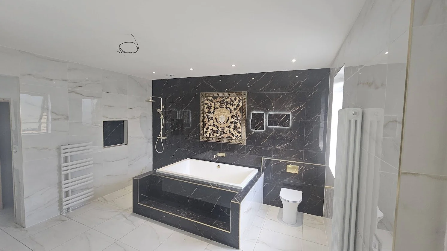 bathroom 7 versace 1.jpg