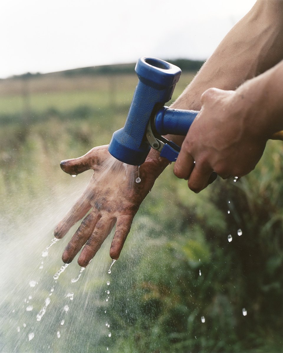 lb_handprint_4_retouched_V3 copy.jpg