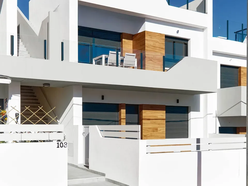 Stylish New Apartment with Private Roof Terrace