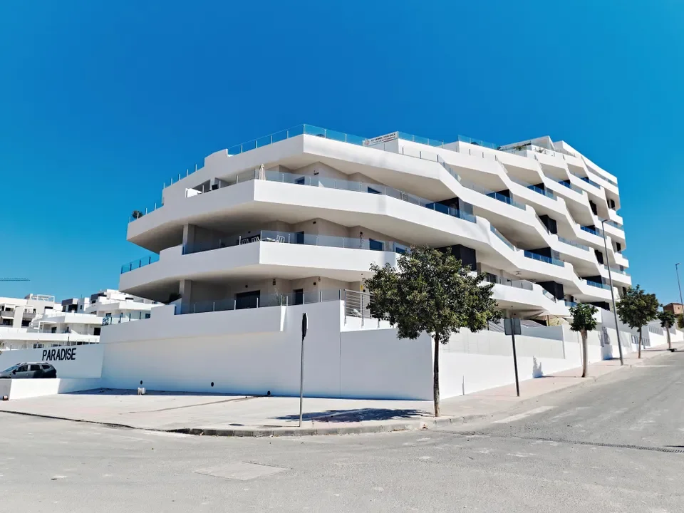 Modern New-Build Apartment