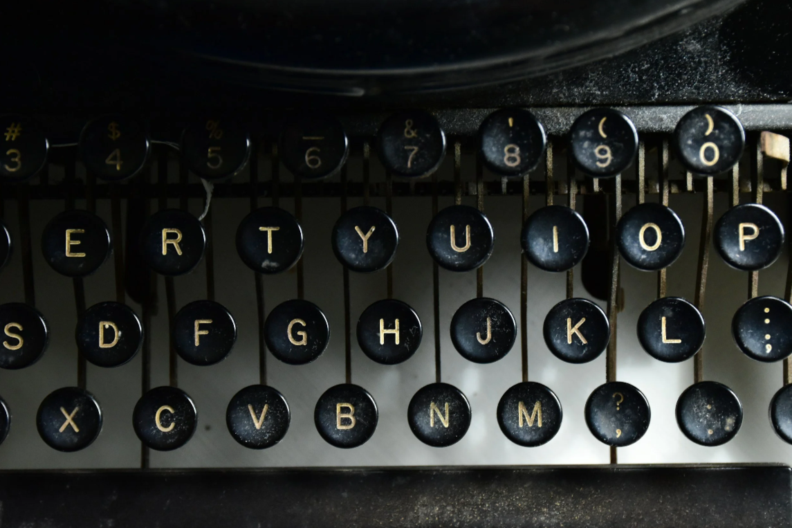 Comment communiquer selon le Règlement national des notaires ?