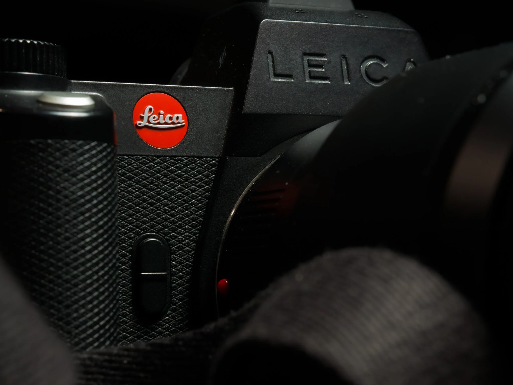 Close up of a Leica SL3 camera