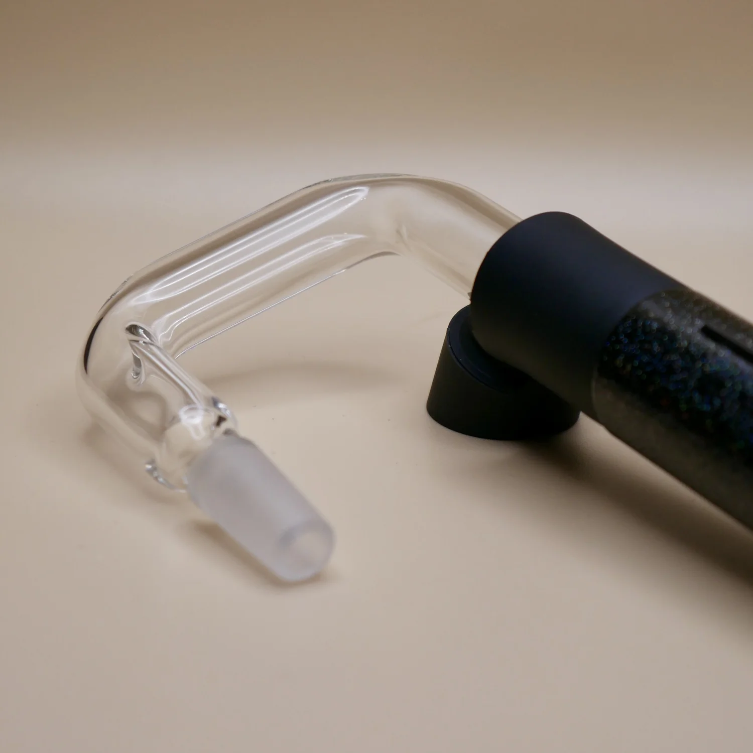 All-glass Pivot adapter