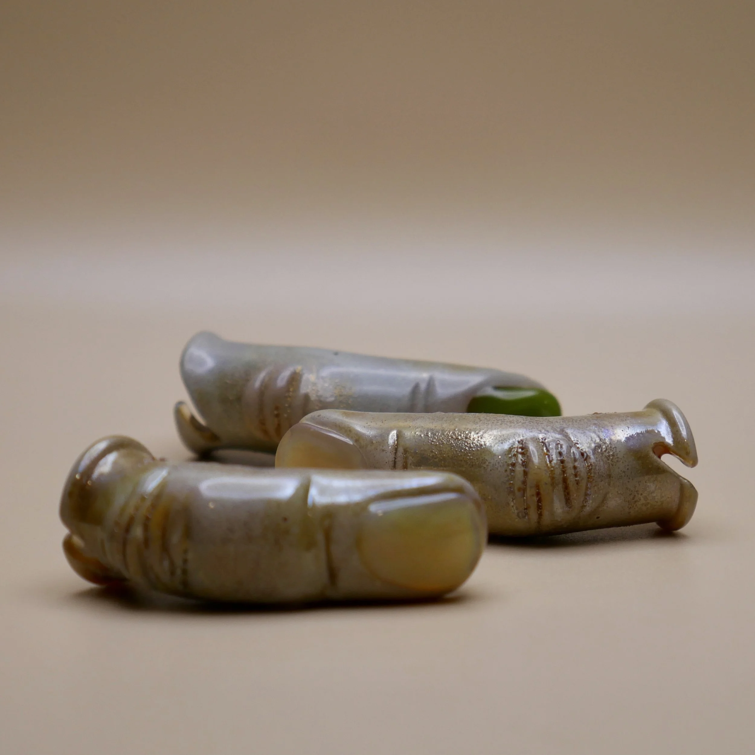 grime-glass-fingers-1.jpg