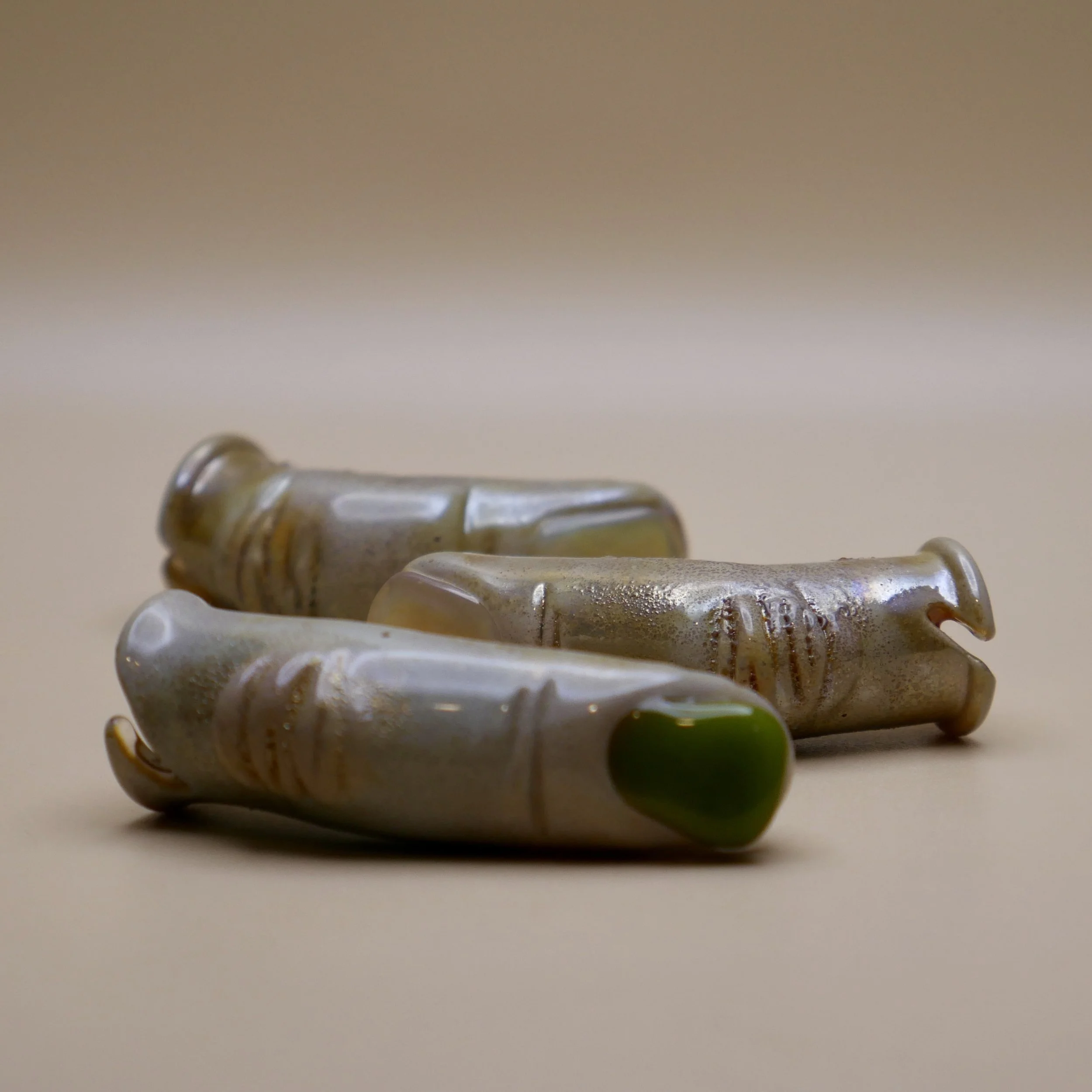 grime-glass-fingers-2.jpg