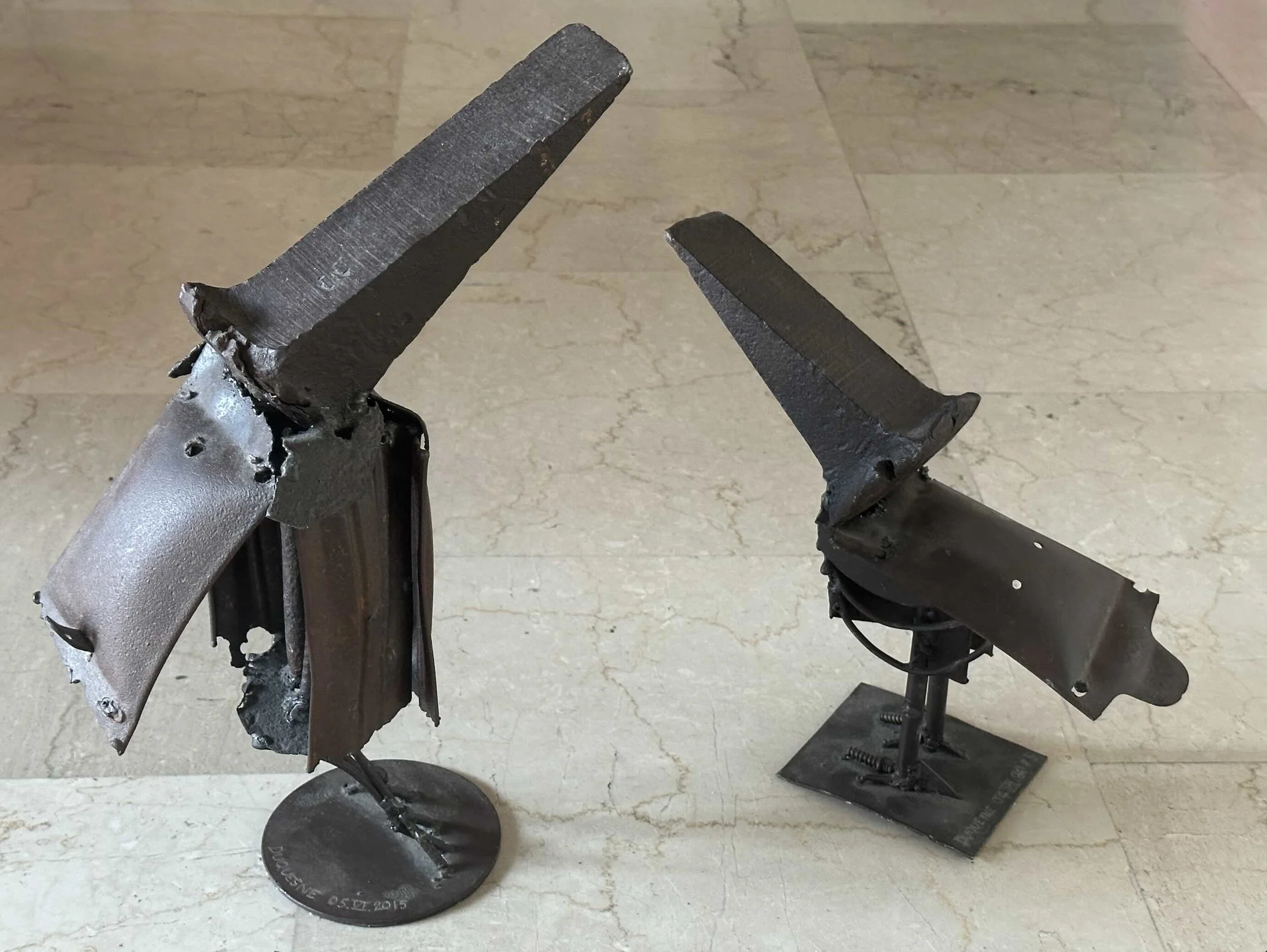Deux sculptures.jpg