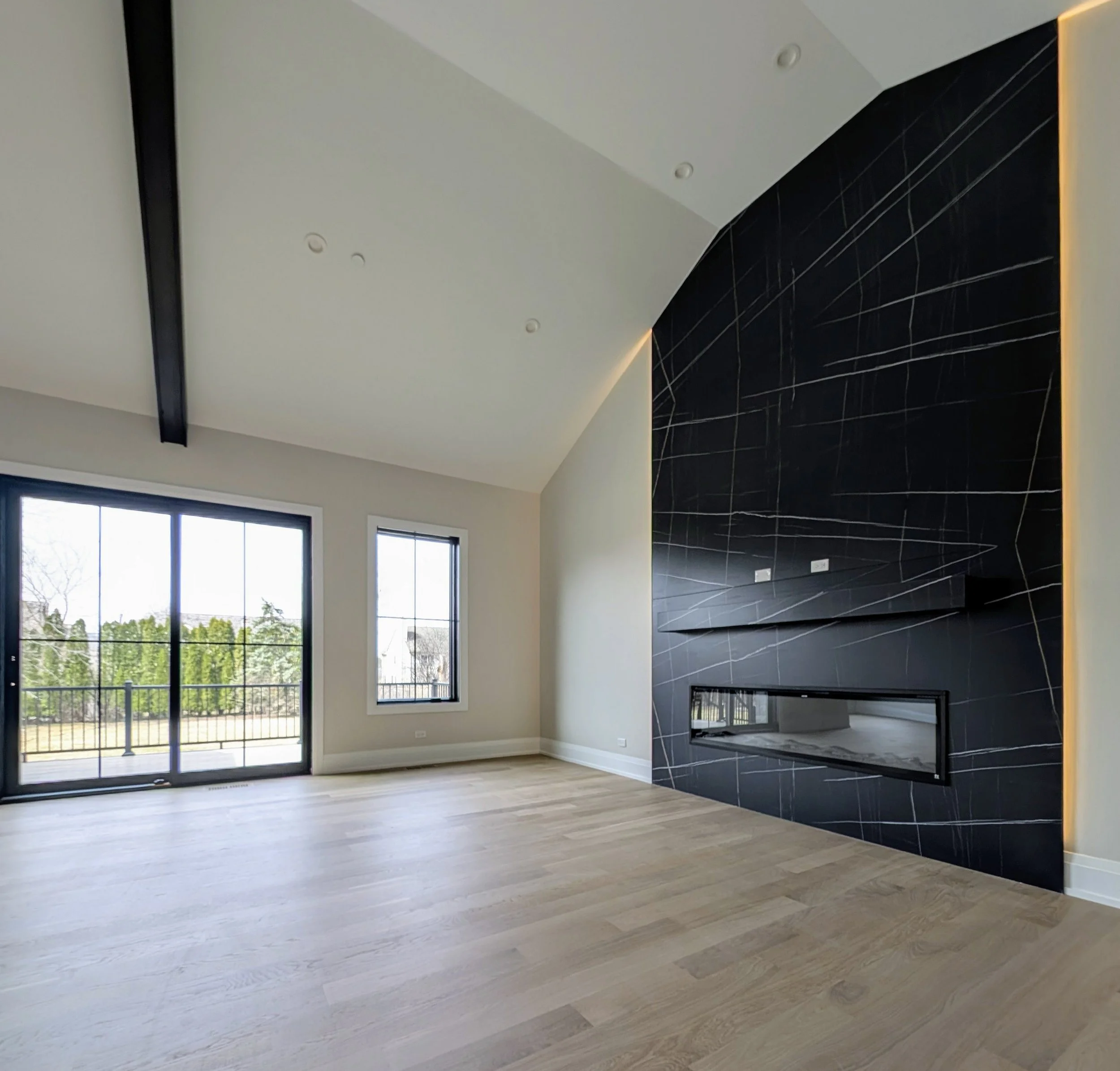 Floor-to-ceiling fireplace