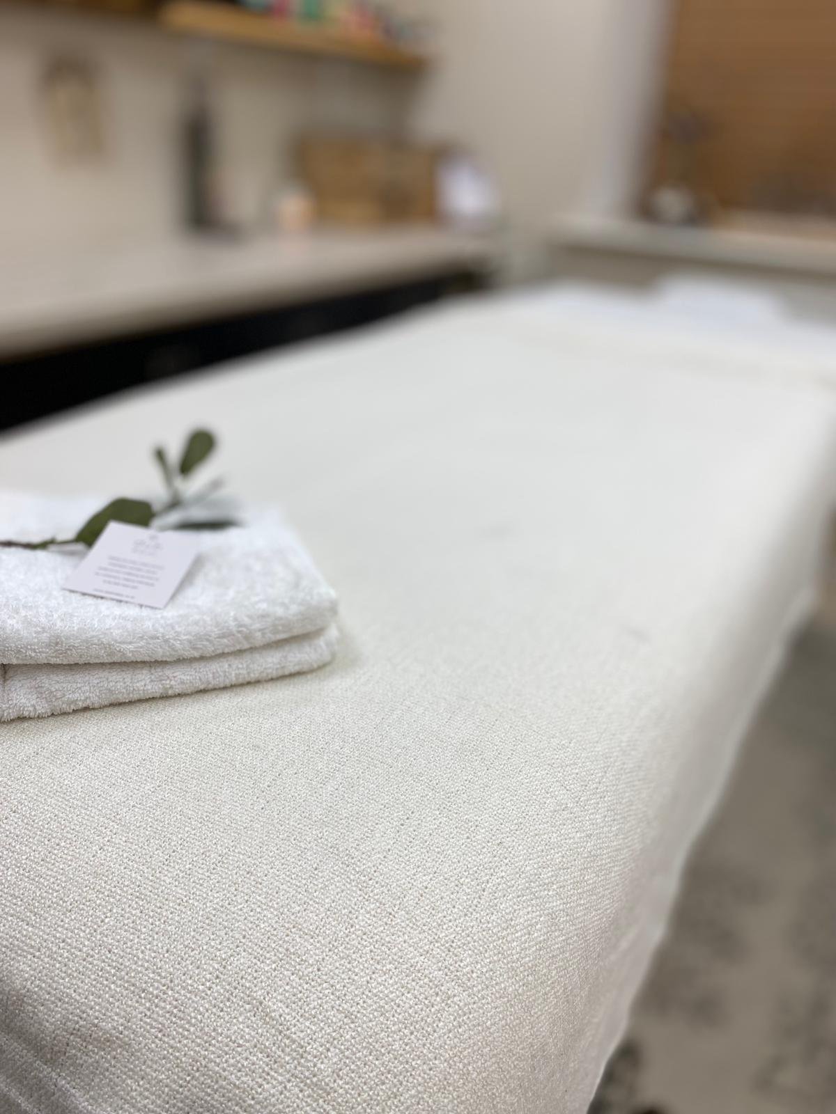 Massage Table - Rise Wellness Academy.jpeg