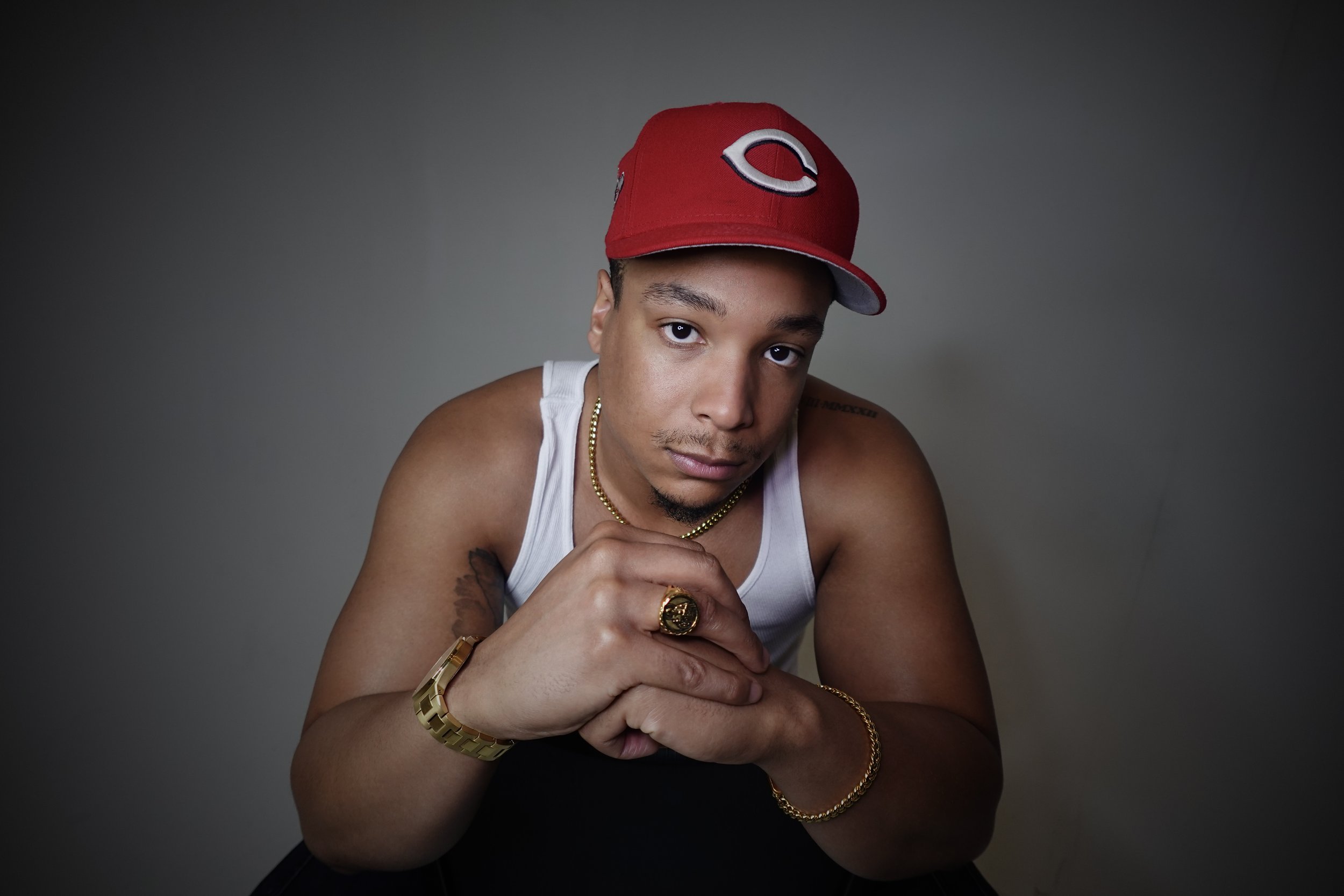 Where Lyricism Meets Life. Inside Lee’s Music