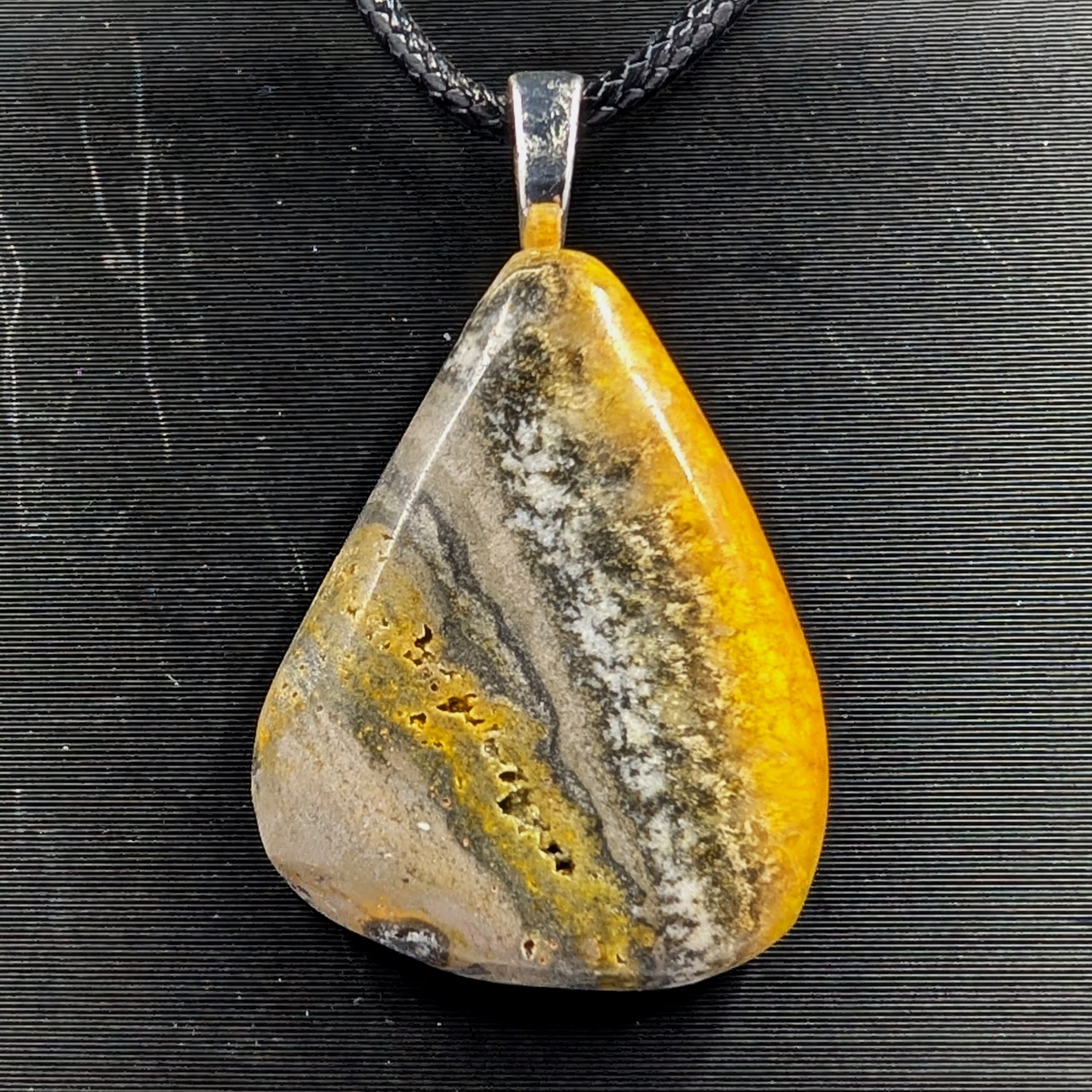 Bumblebee Jasper