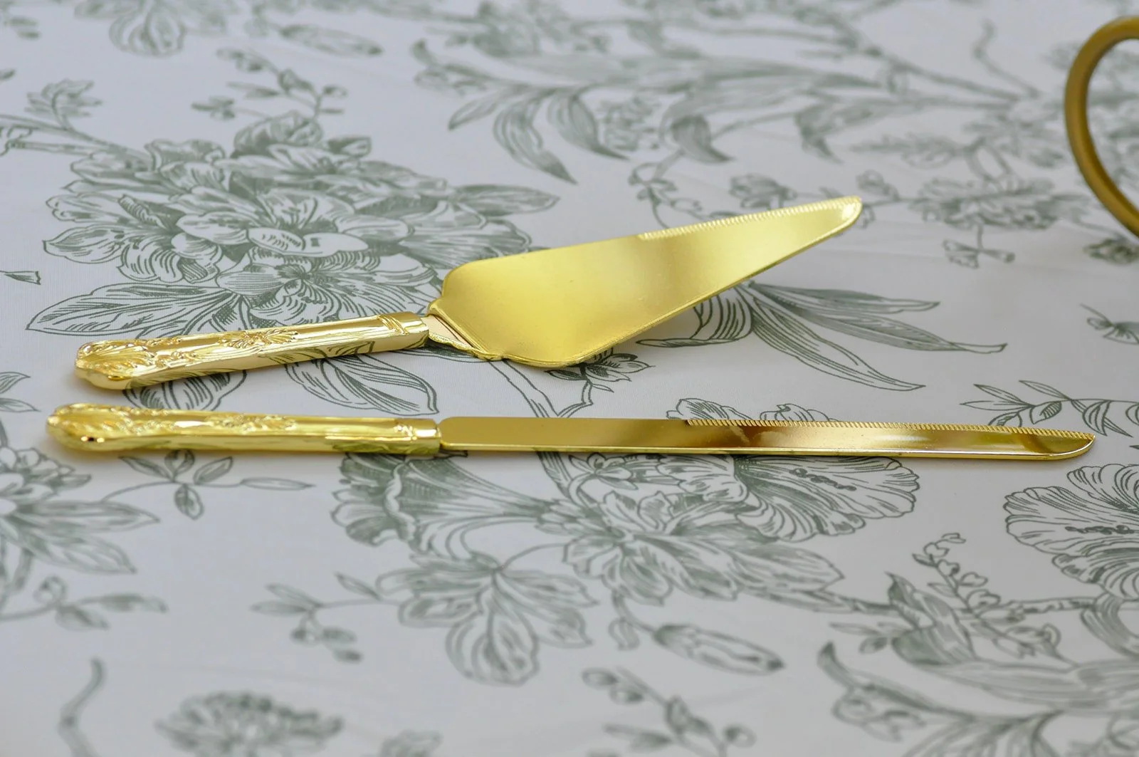 Gold Cake Knife.jpg