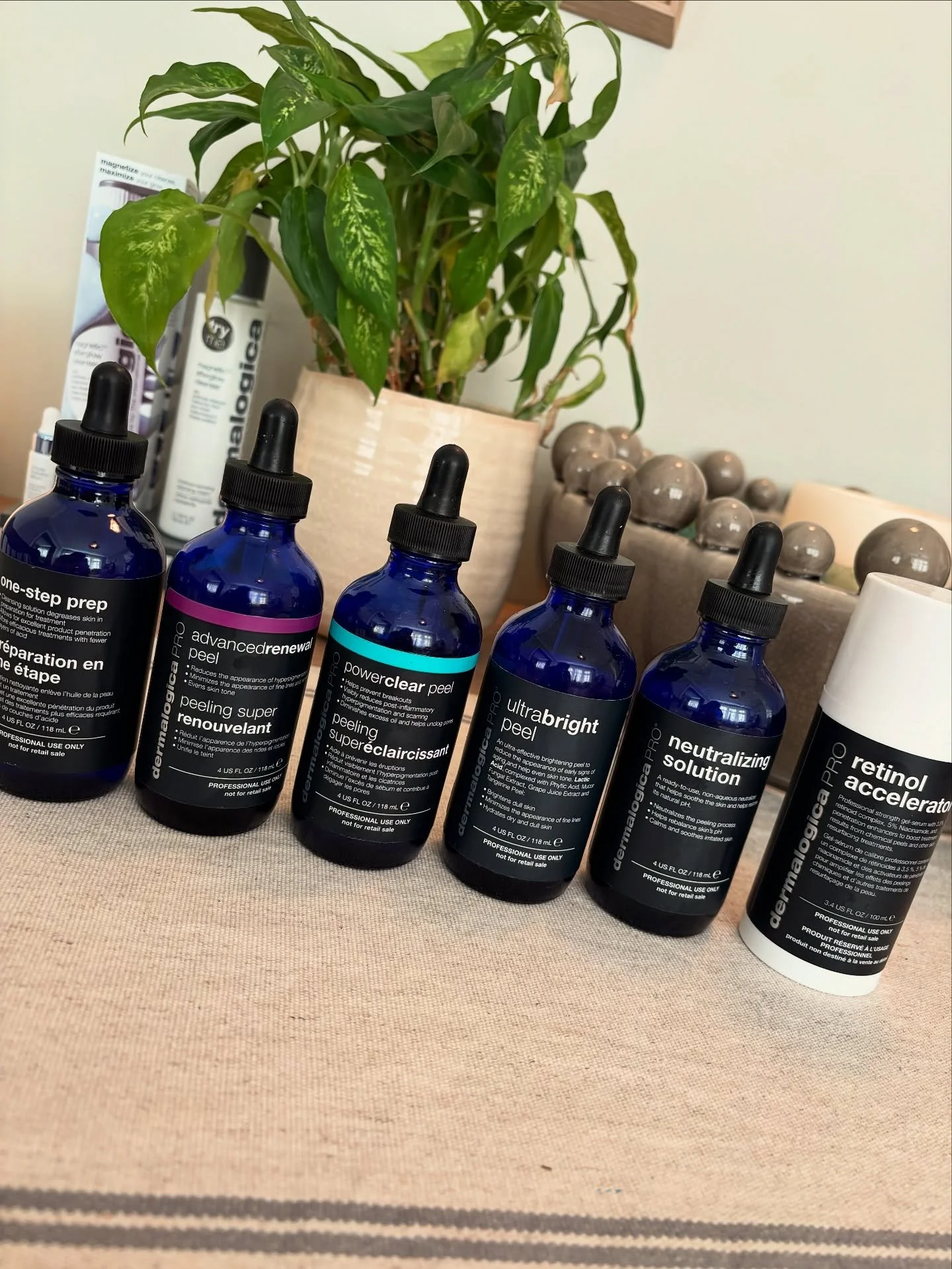 🍂 As we move into Autumn, it’s the perfect time to reset your skin with my Treatment of the Month — Dermalogica Pro Power Peel.
This advanced resurfacing treatment smooths texture, clears congestion, brightens pigmentation, softens fine