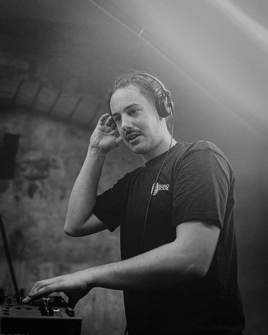 Groß (DandreeJ-7).jpeg