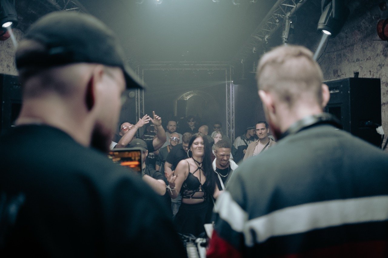 Groß (Alex Fuchs B2B Byrdman-6).jpeg