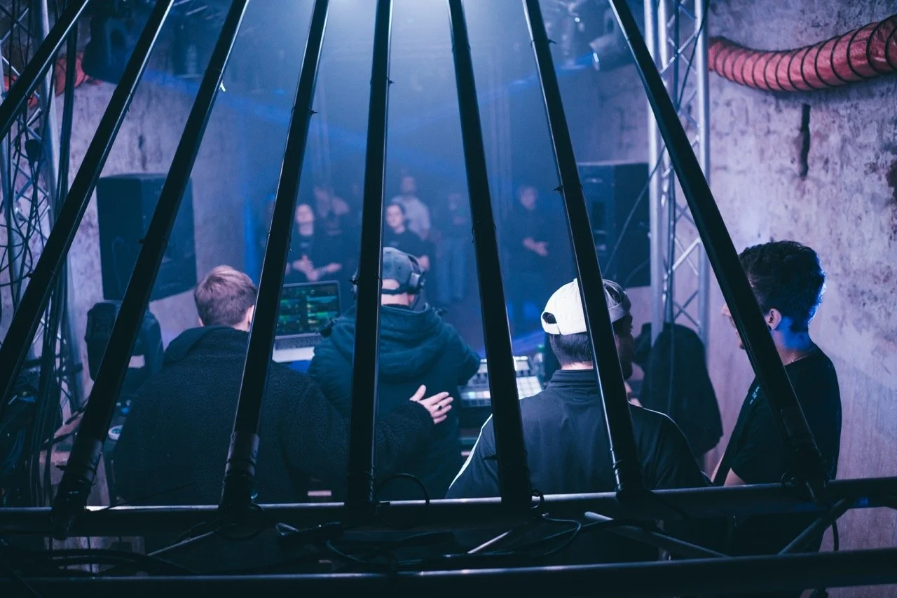 Groß (Phil Anthony-10).jpeg